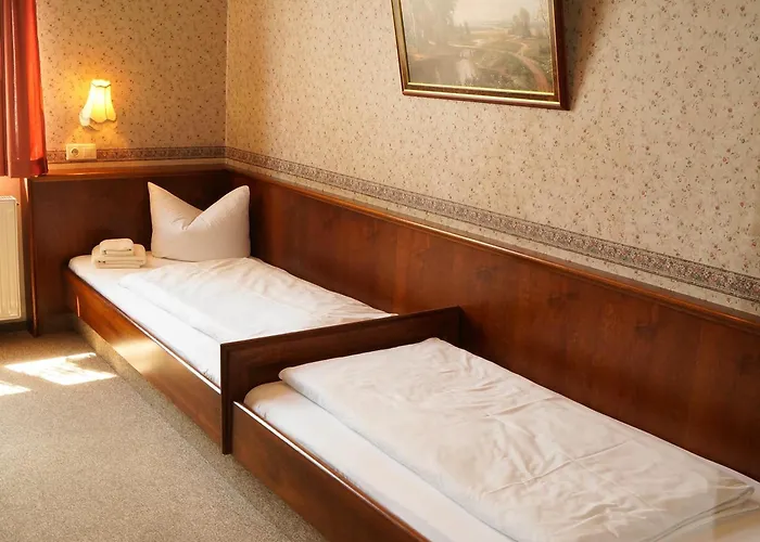 Braugasthof Papiermuehle جينا